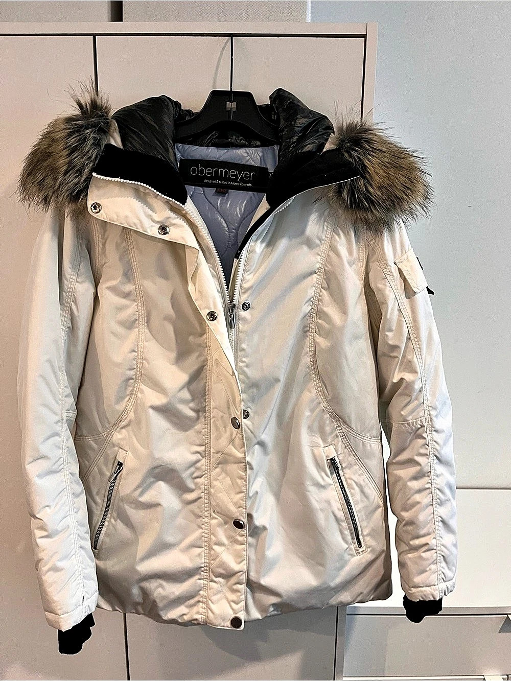 Obermeyer Sojourner Down Jacket Women's Ski Jacket White & Black Size 10
